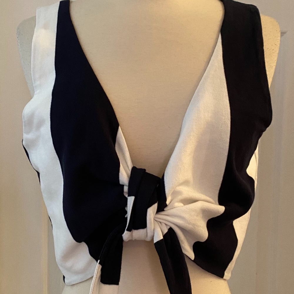 MDC STRIPES X J.CREW CLAIRE TIE TANK. SIZE: M.